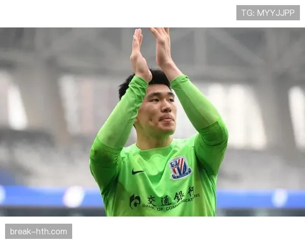 特奥边后卫标杆:新赛季攻防两端表现亮眼,成球队关键先生 特奥边后卫标杆:新赛季攻防两端表现亮眼,成球队关键先生