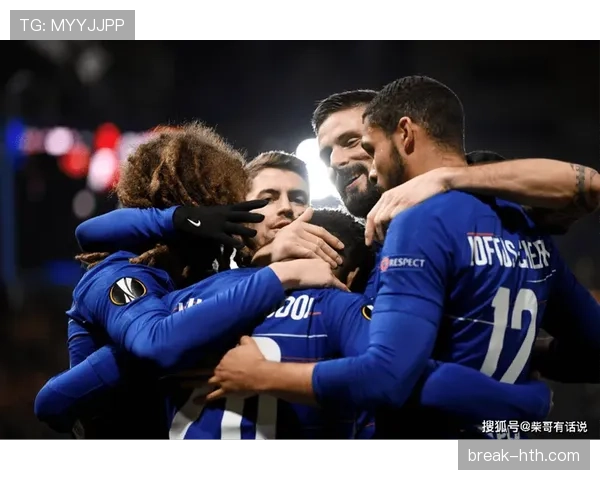 米基·范德芬状态火热，助攻助球队逆袭英超引关注