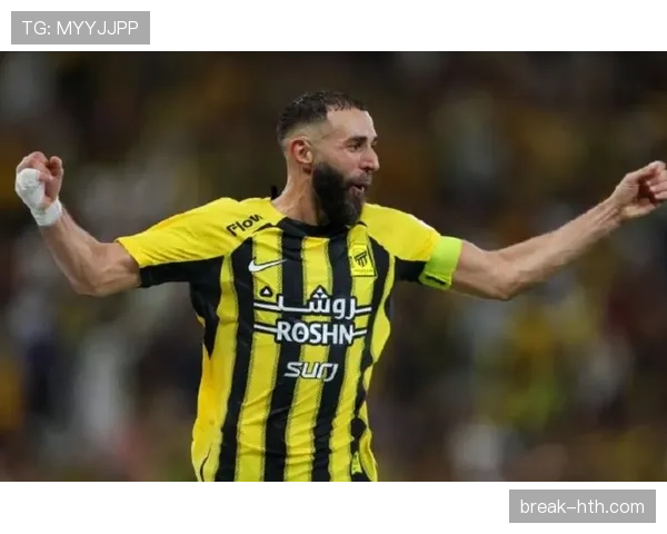 本泽马欧冠淘汰赛帽子戏法如何改写历史